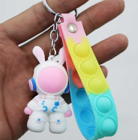 清货 太空兔钥匙扣立体公仔摆件挂扣（颜色随机）