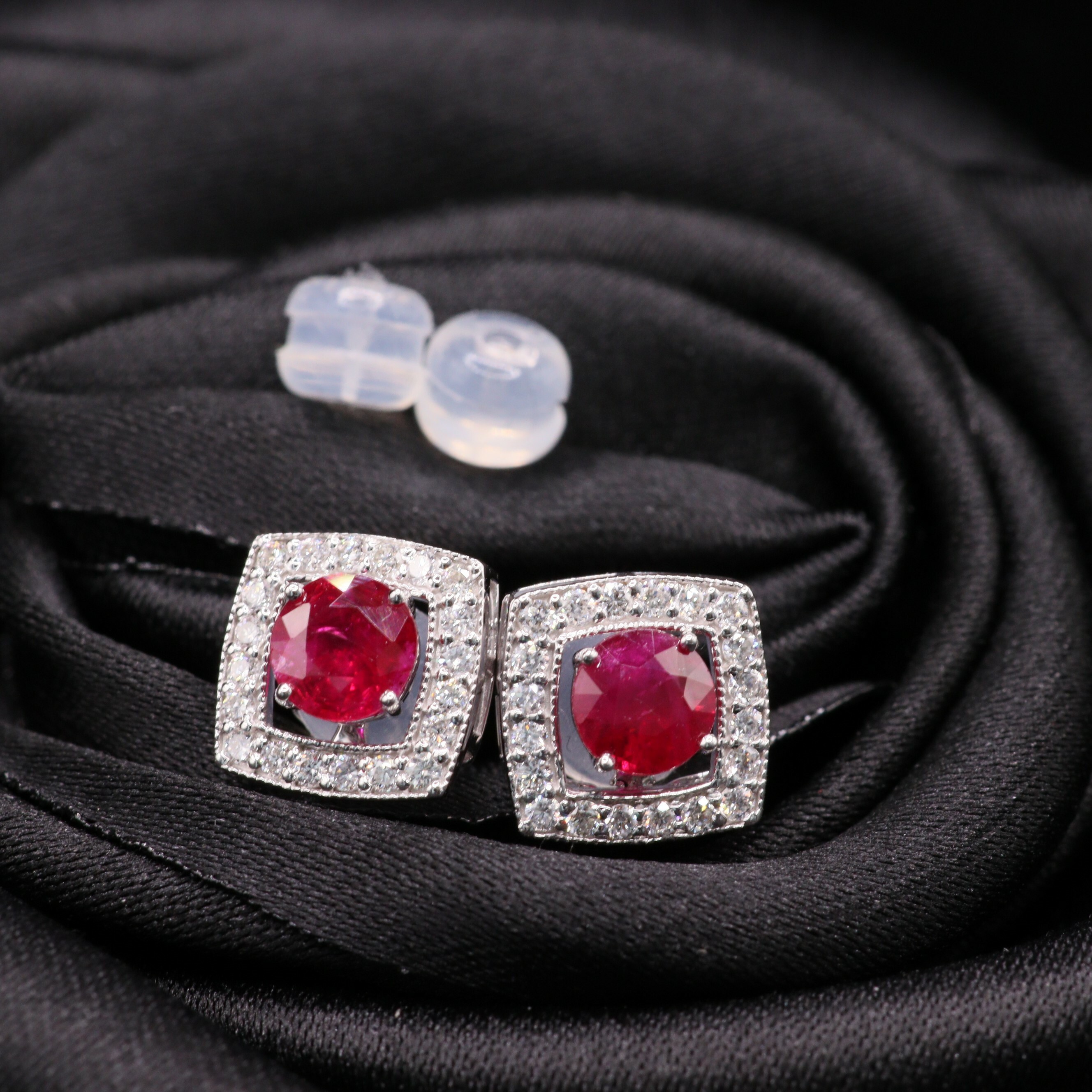 18K White Gold 1.06t Ruby and Diamond Earrings