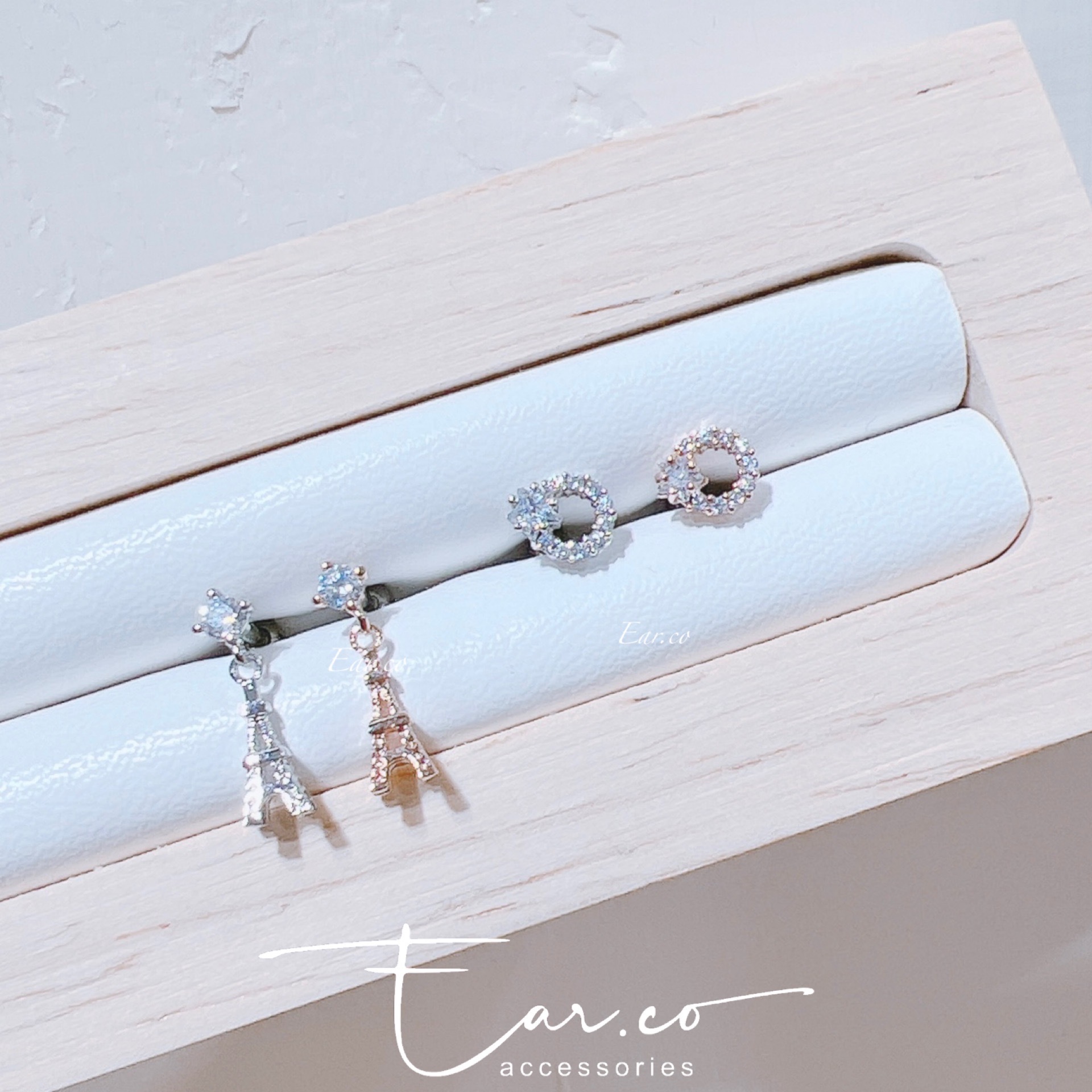 巴黎鐵塔/閃石星星圈耳骨釘 [單支] #P026