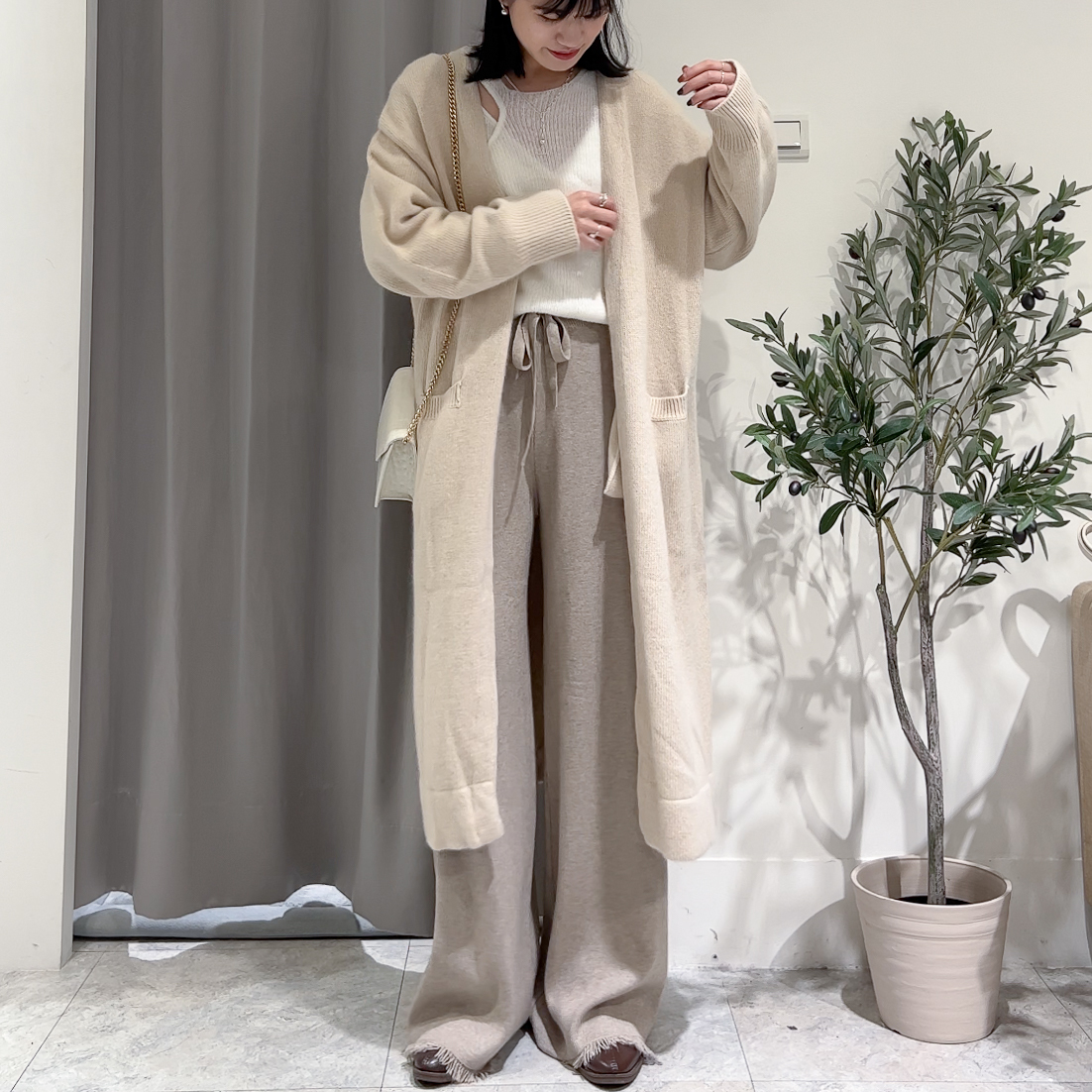 N09高級柔軟浣熊羊毛修長針織外(米)