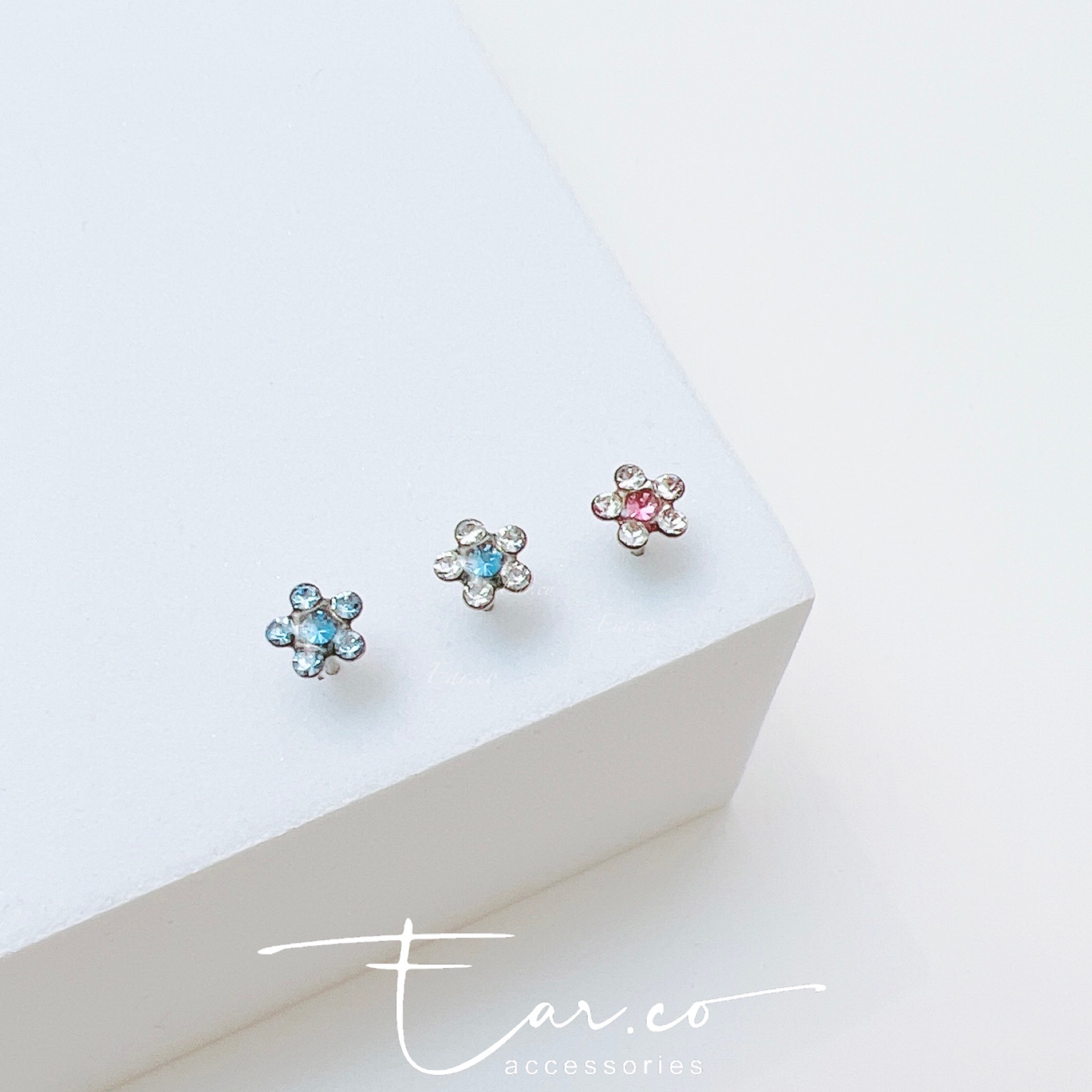 STUDEX貼耳小花花 [316L醫療鋼]