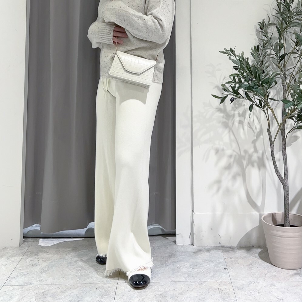 N22紮實羊毛針織落地抽鬚寬褲(白)