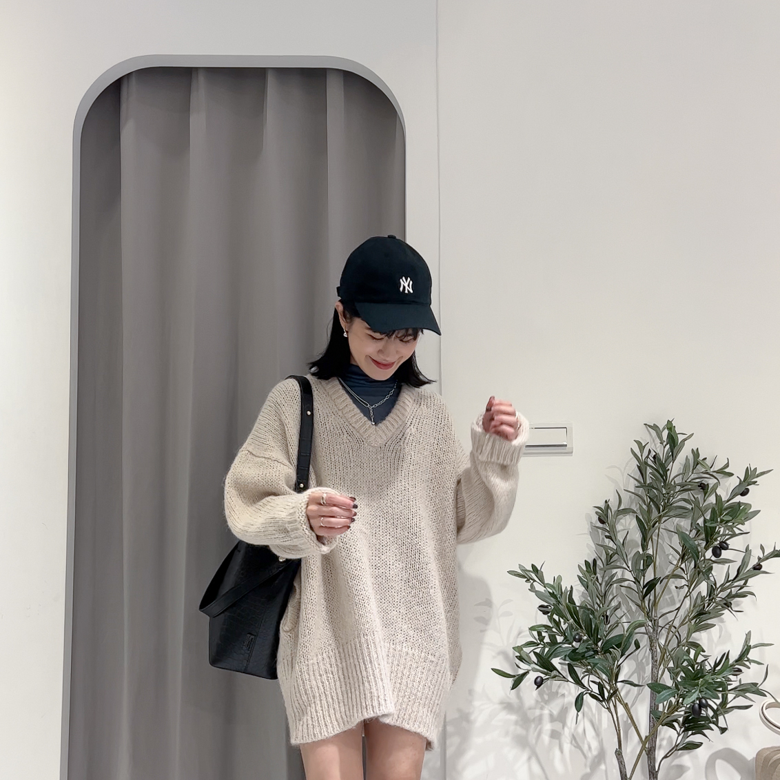 N31V領中長版雙側口袋小巧思羊毛針織(白)