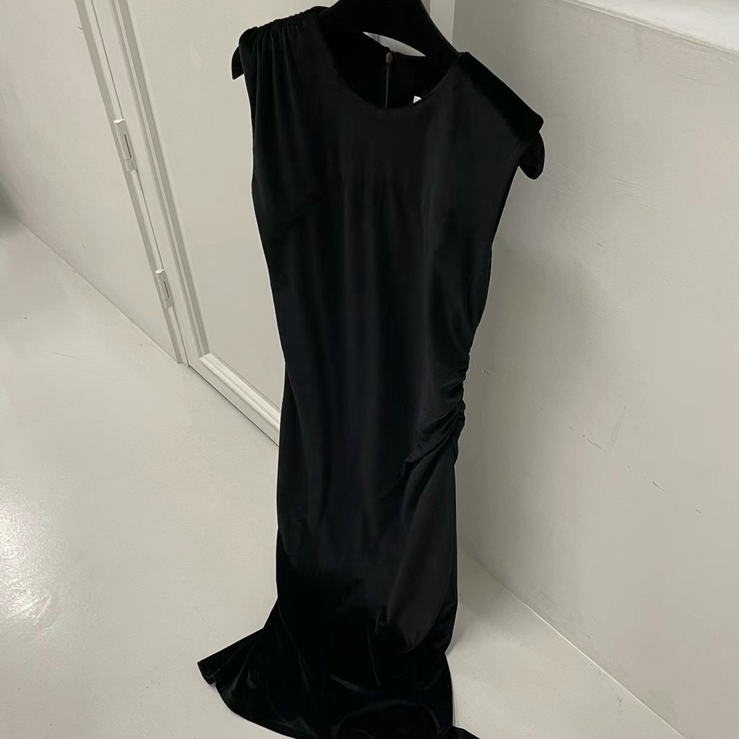 N34單側抓皺高級絨光澤背心長洋