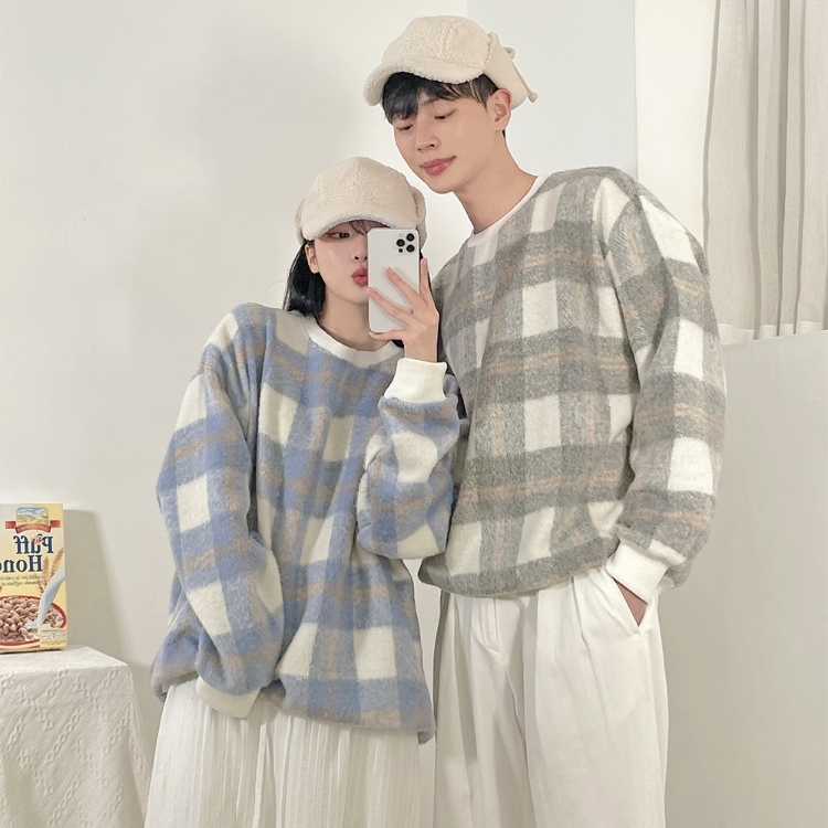 正韓氛圍｜冬日大格紋撞色針織情侶上衣（兩色）