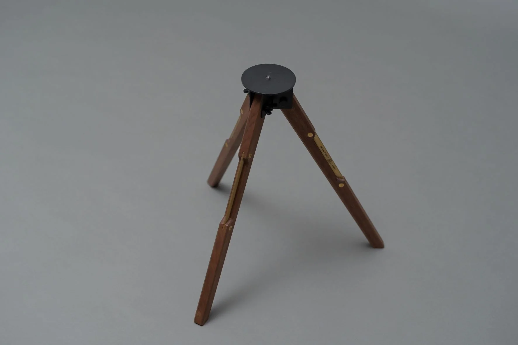 Wantkey Camp｜三角邊桌三角腳架