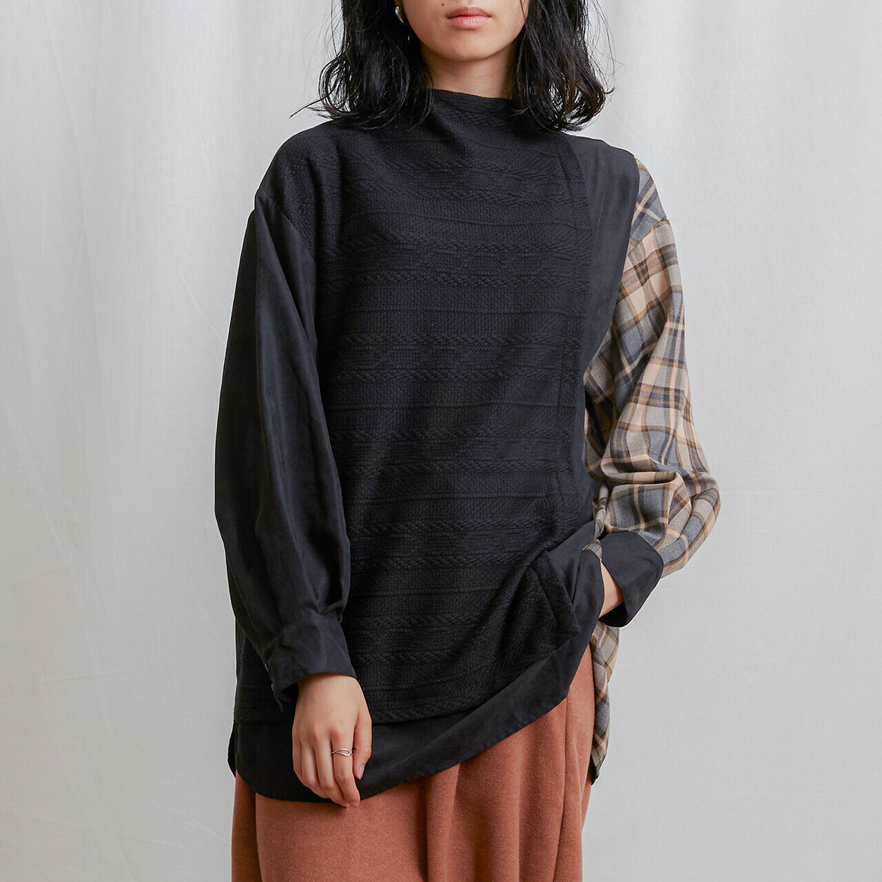 設計感三種材質格子拼接小高領上衣【日本直送】