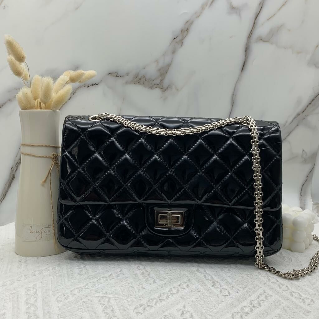 Chanel 2.55 jumbo classic flap