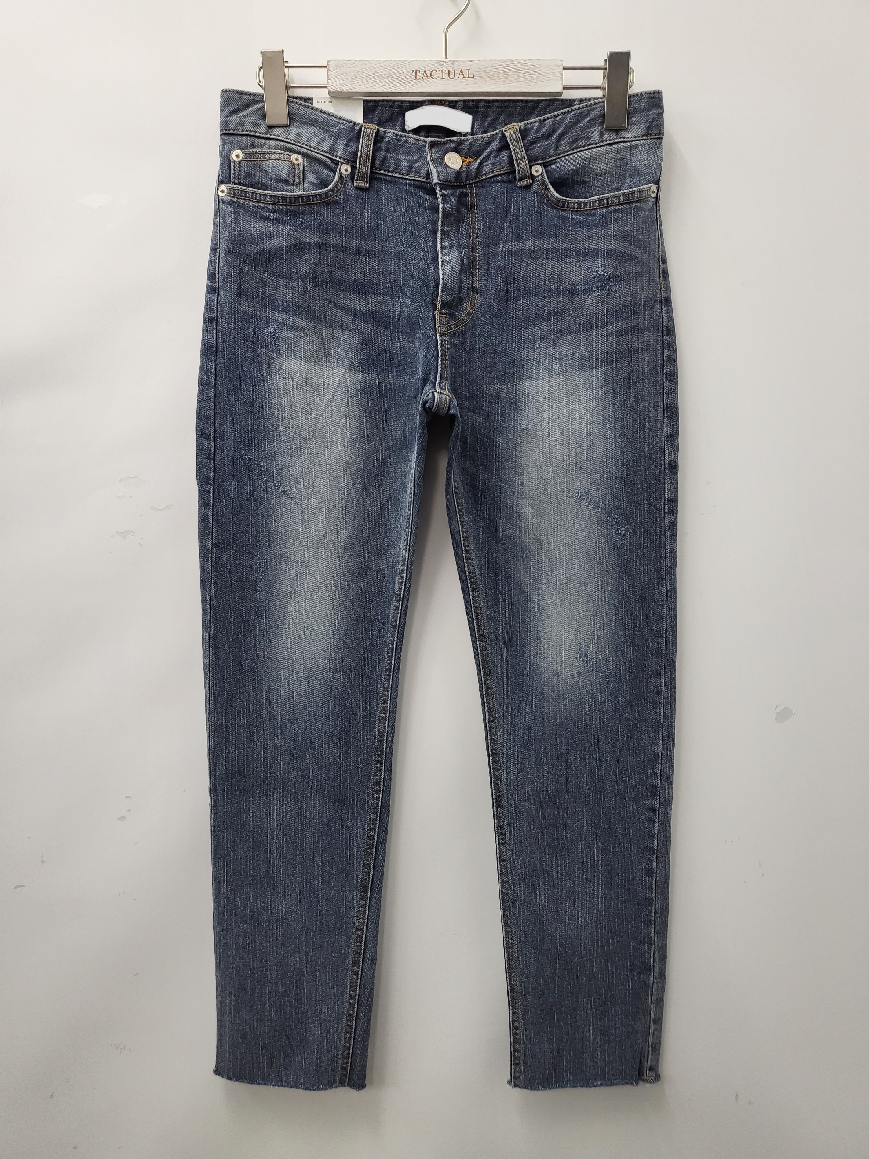 洗水修身牛仔褲 J714