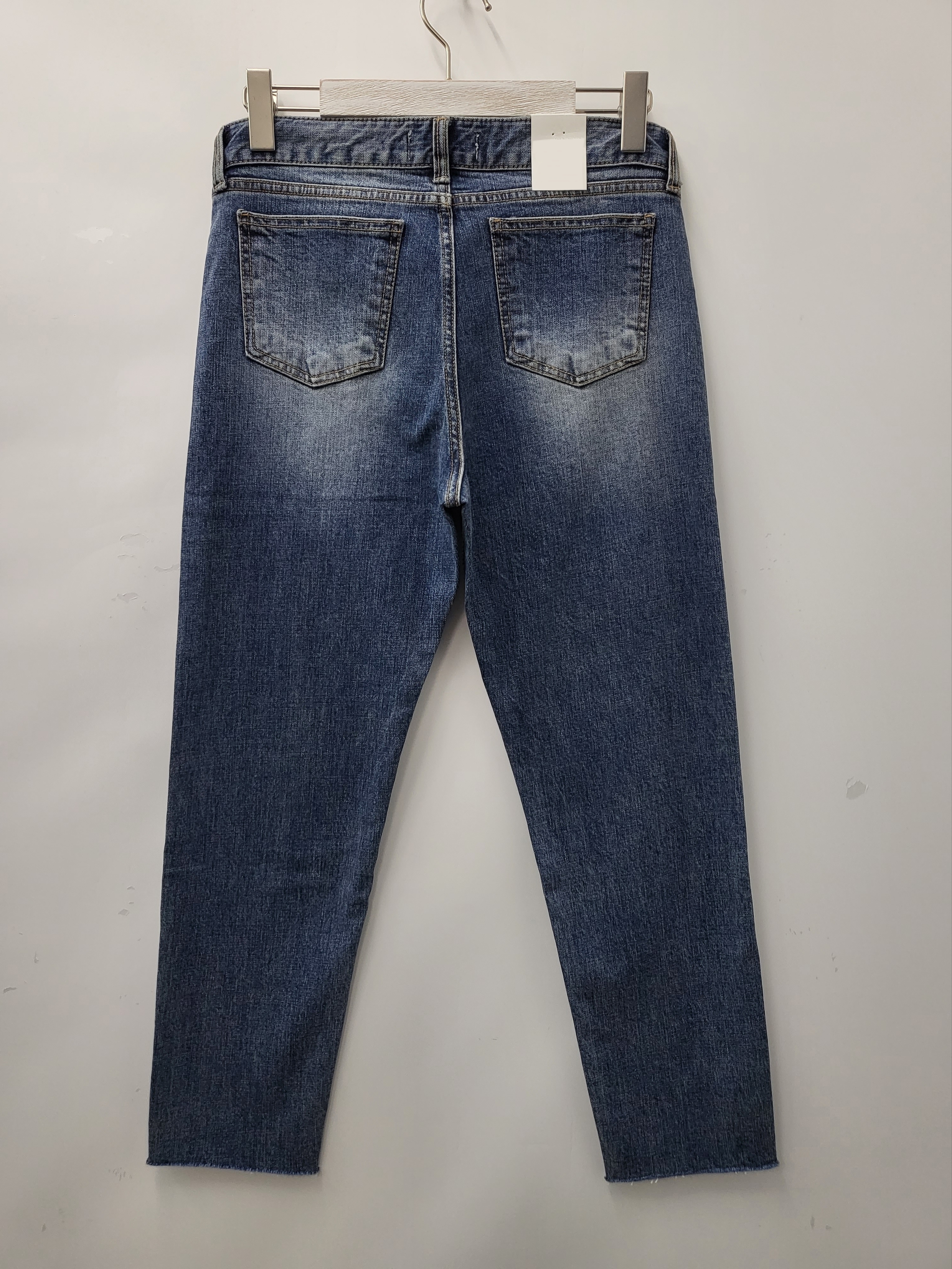 洗水修身牛仔褲 J719