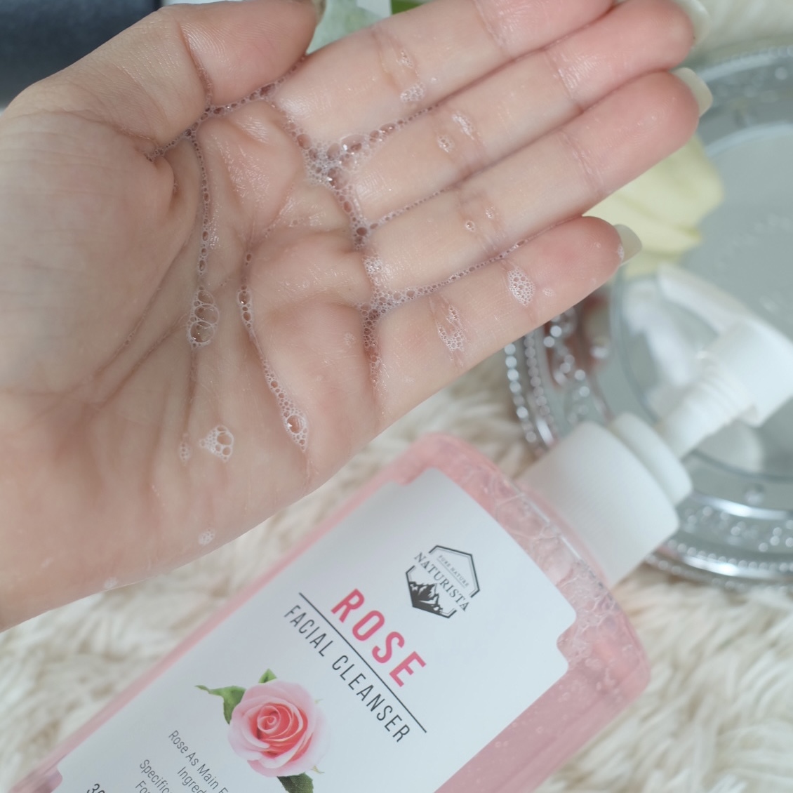 Naturista玫瑰潔面乳300ml