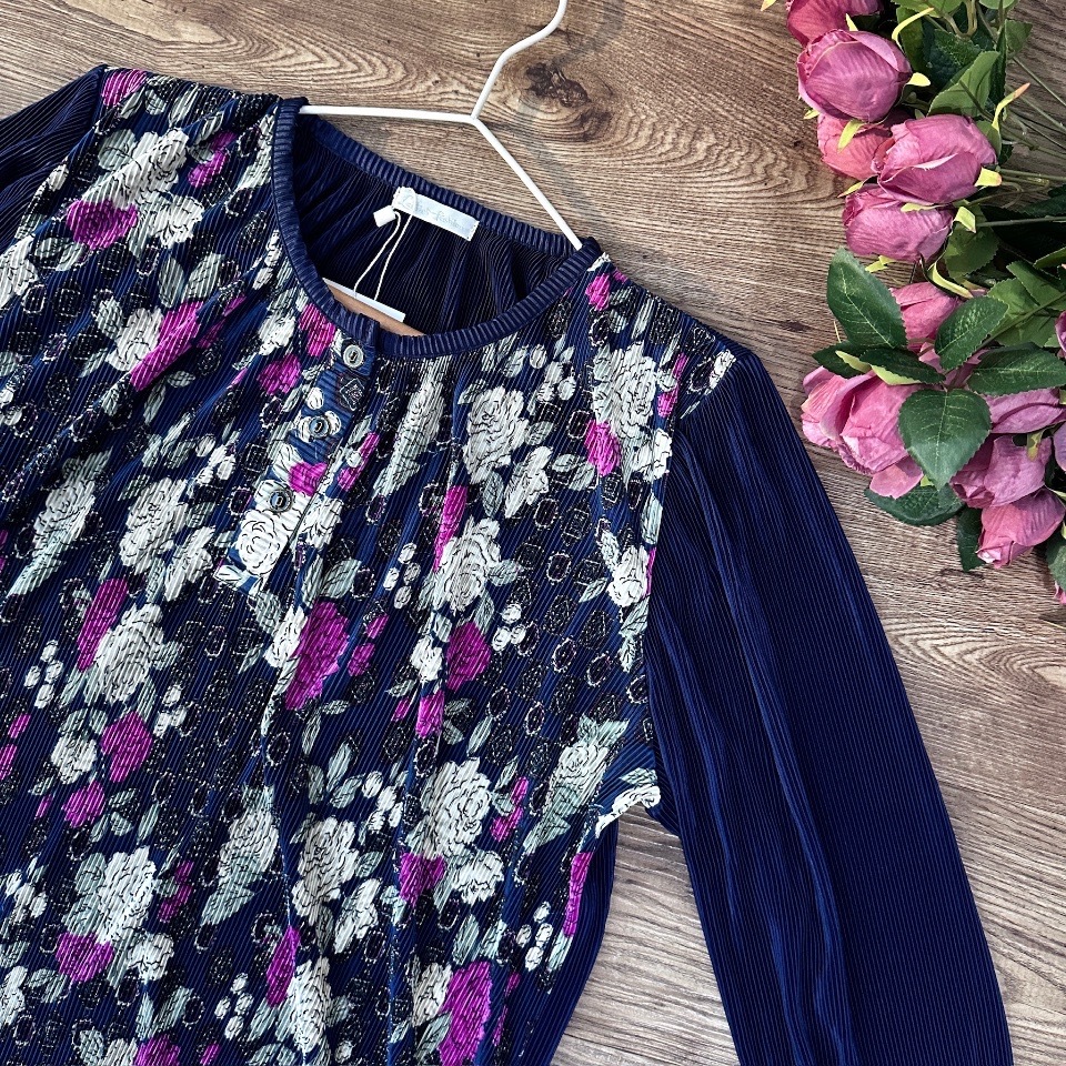 神秘感紫藍色牡丹上衣