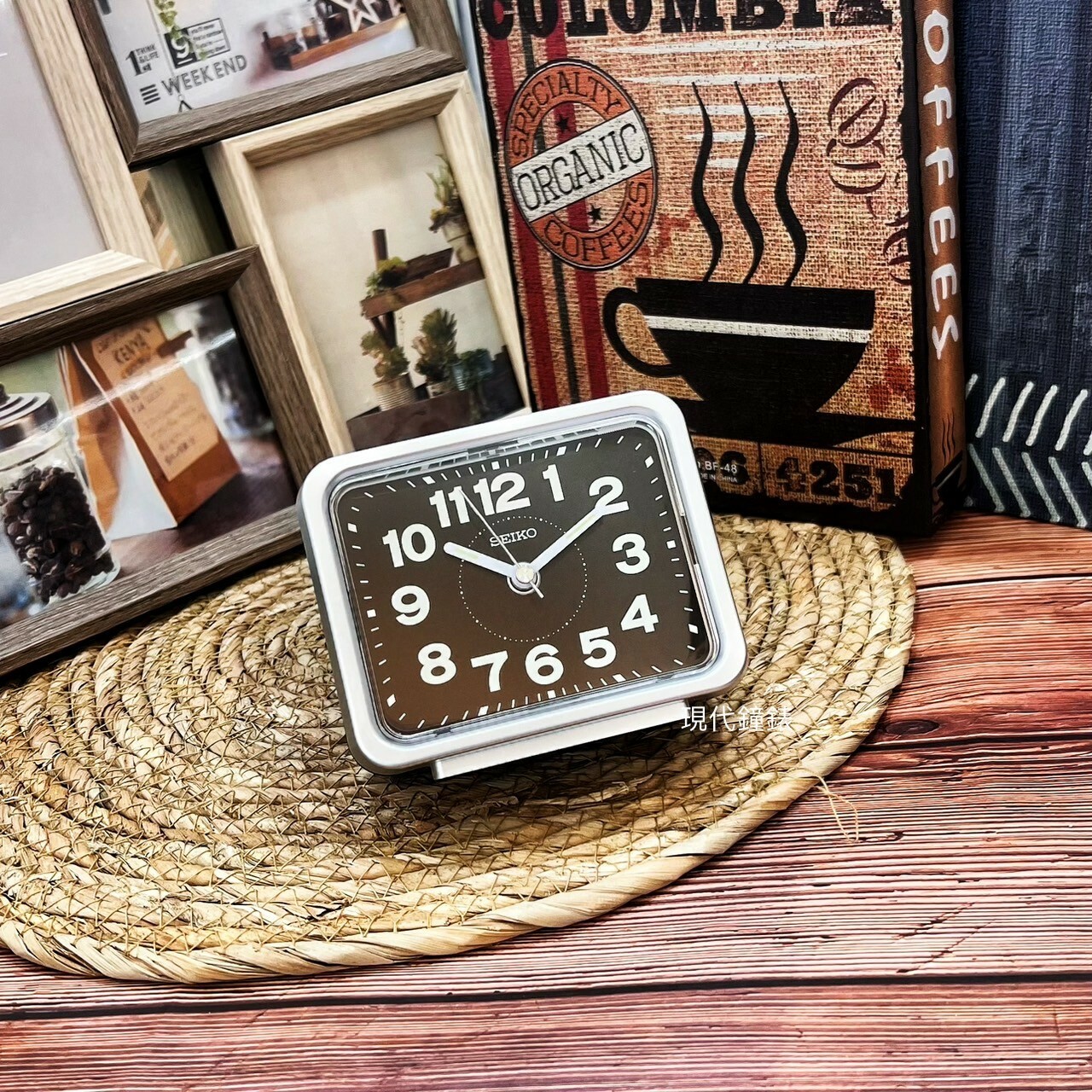 【SEIKO 精工】寧靜夜晚靜音夜光鬧鐘 QHK062S 11cm 現代鐘錶