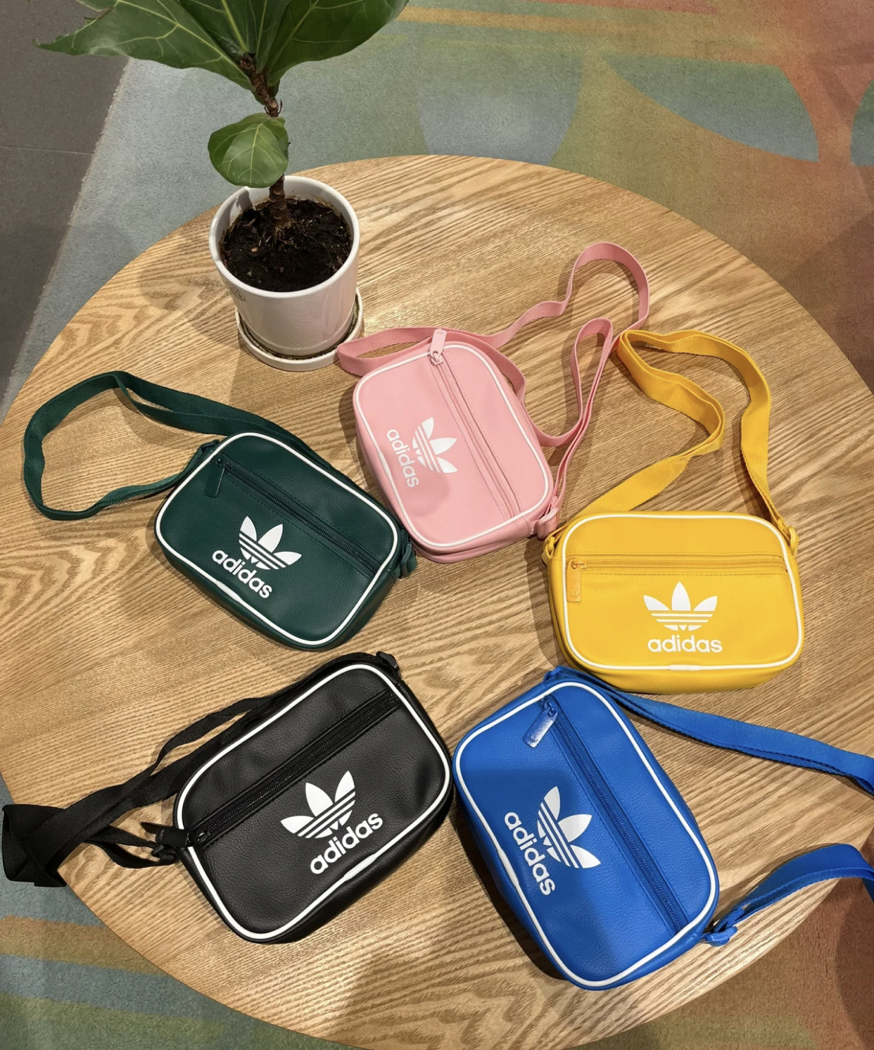 00s adidas one shoulder bag archive y2k archive adidas one