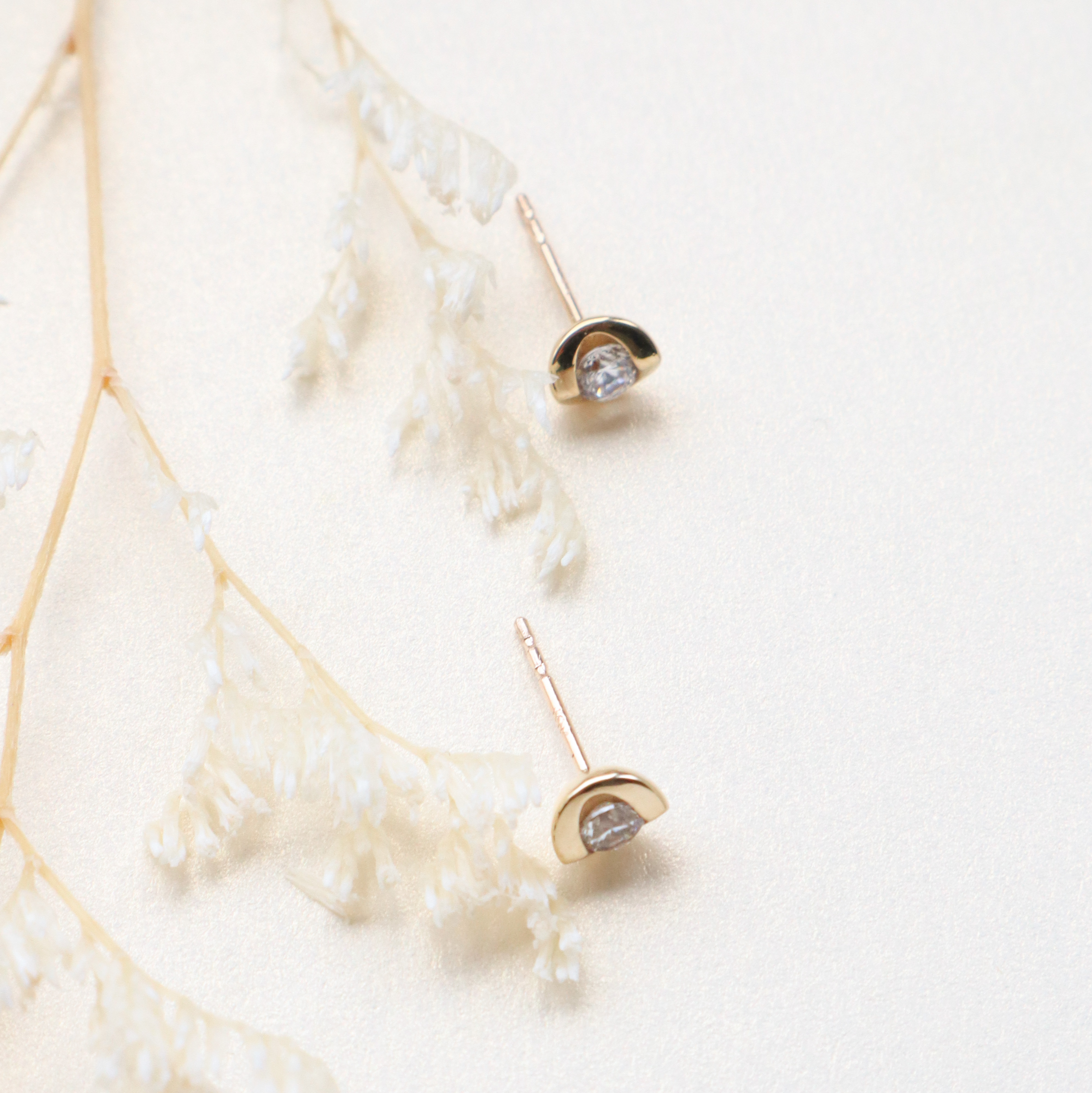 10K/半圓切面鑽耳環