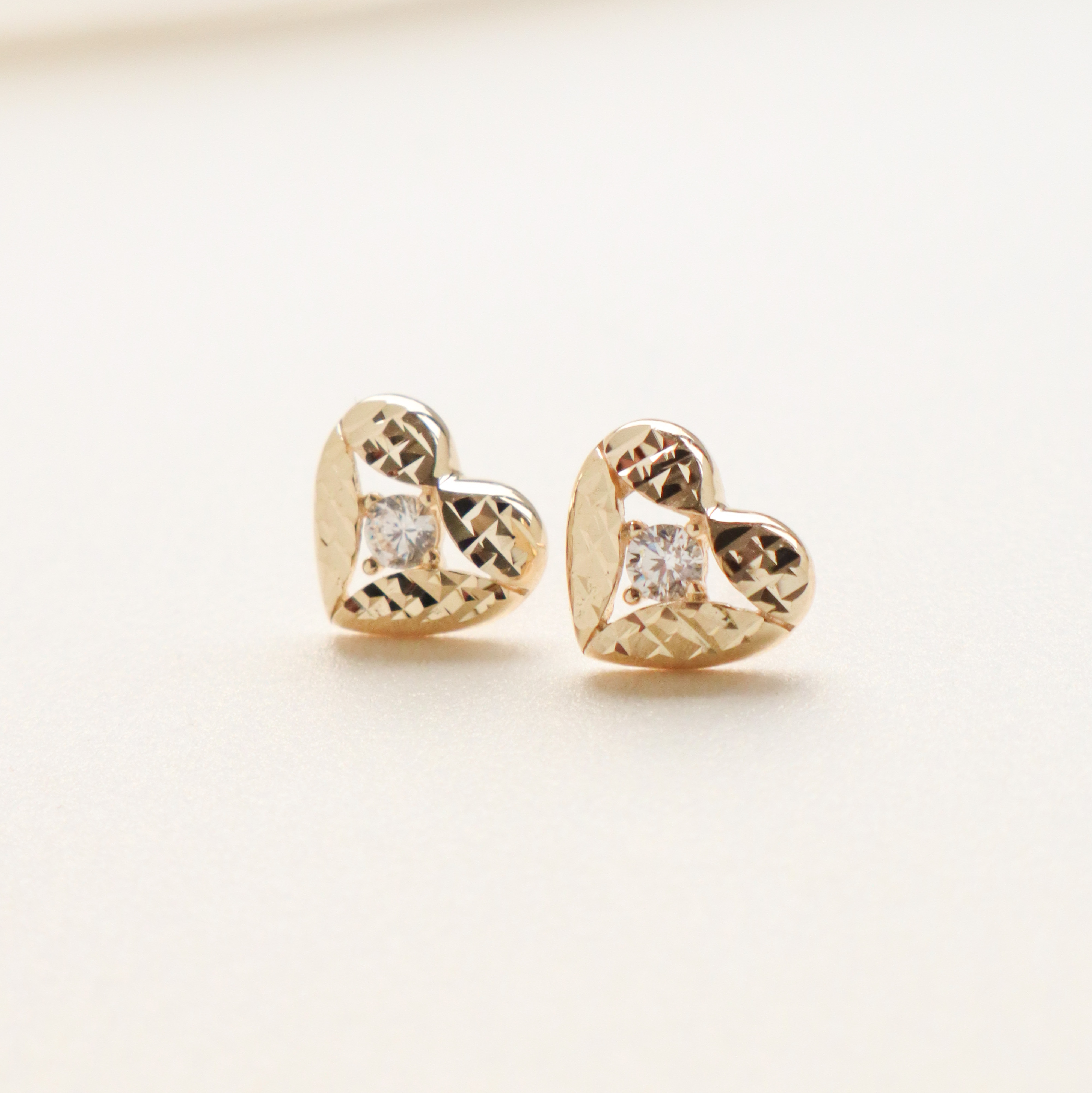 10K/格紋愛心小鑽耳環