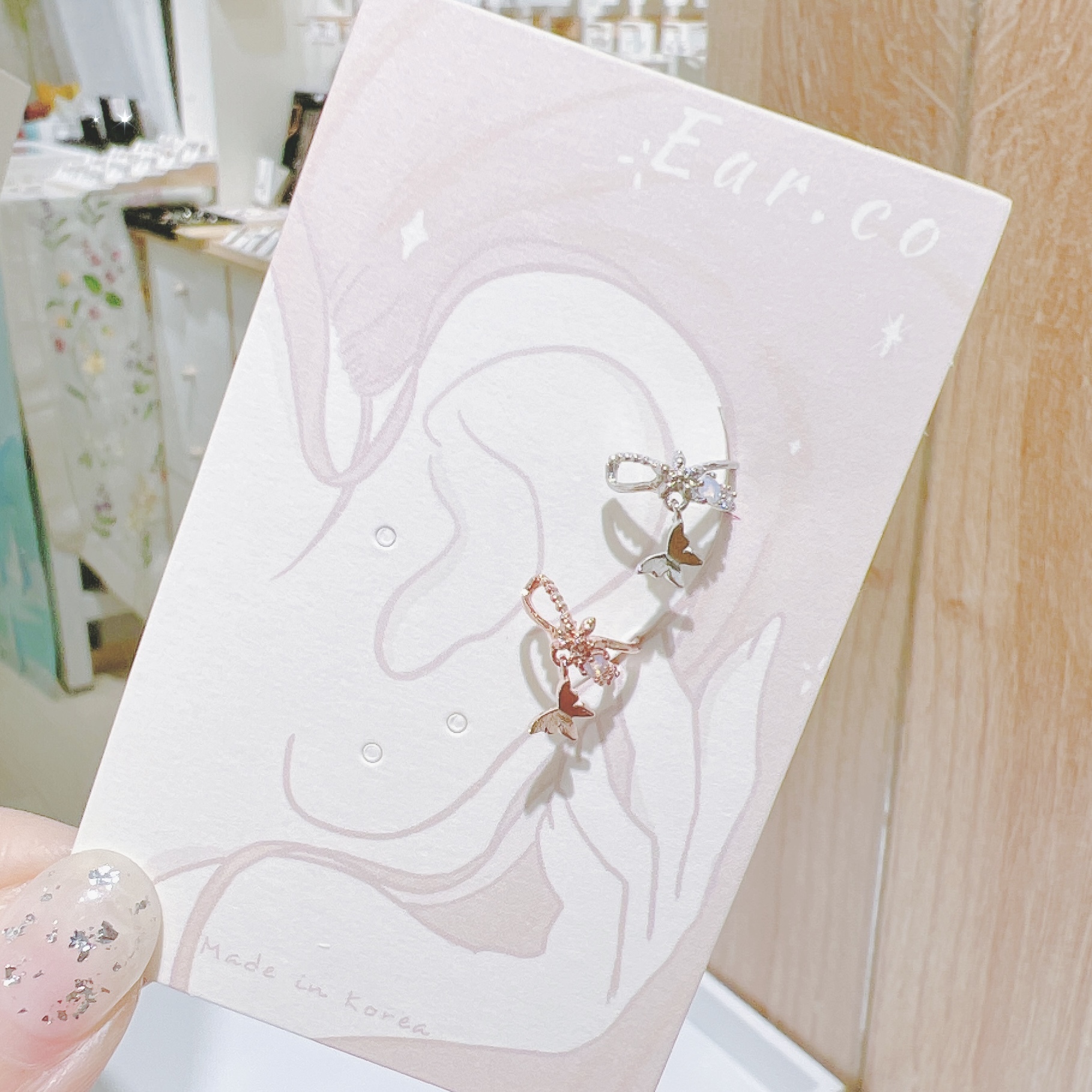 小花垂釣小蝴蝶耳骨夾 [單支] #H4