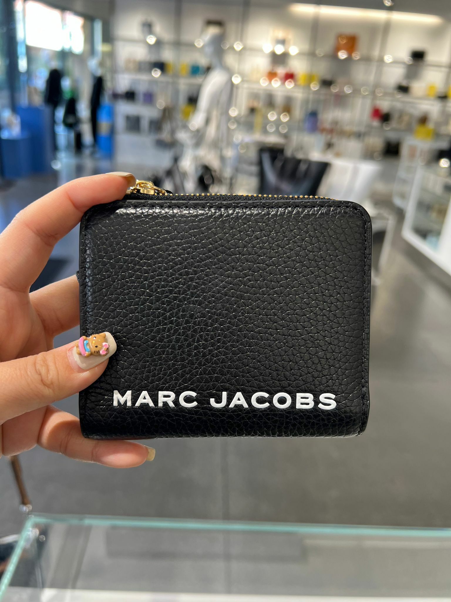 【預購】Marc Jacobs F0116005 白色Logo短銀包
