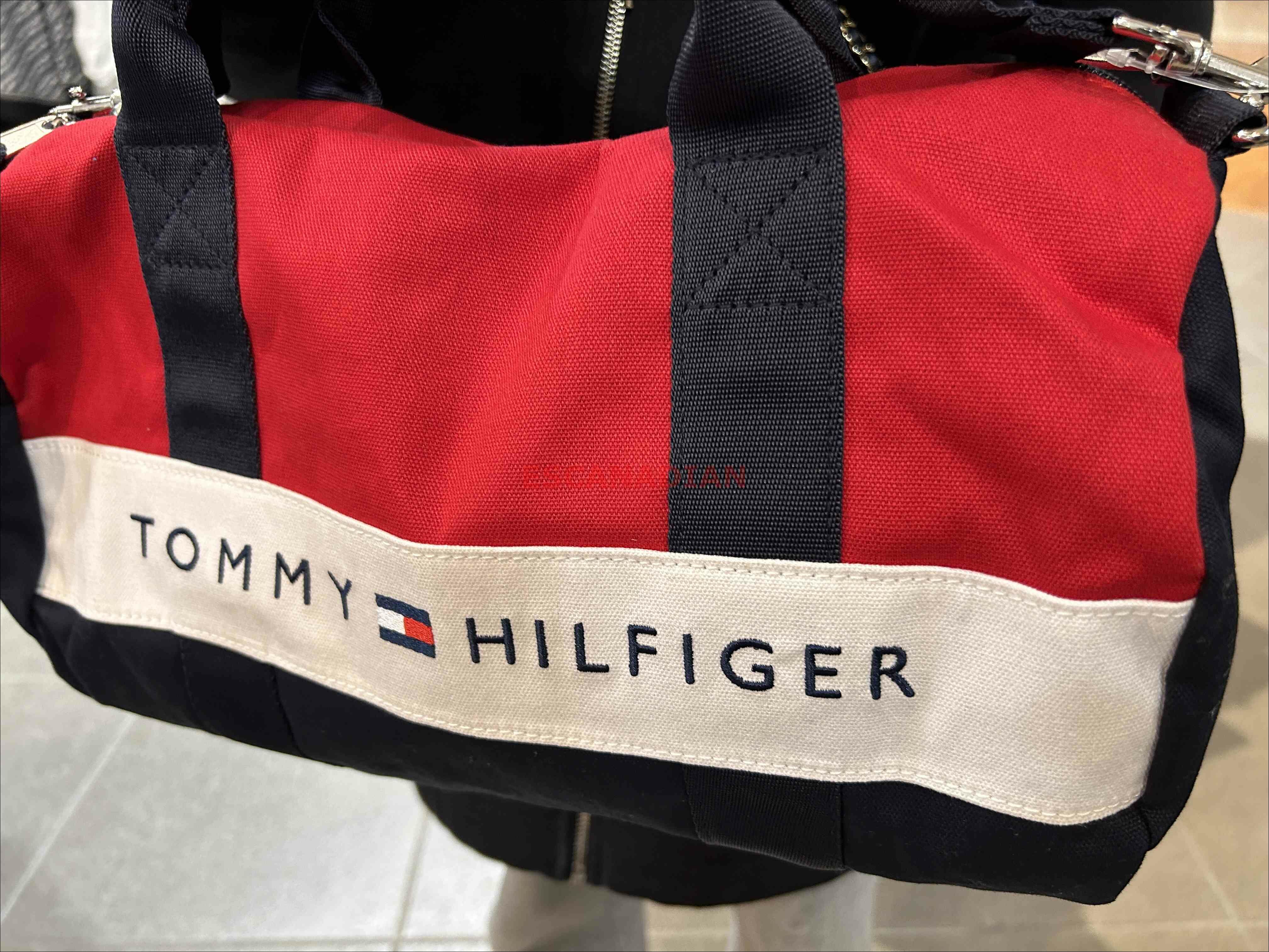 TOMMY 三色 電繡字樣 帆布 旅行滾筒包 (小)