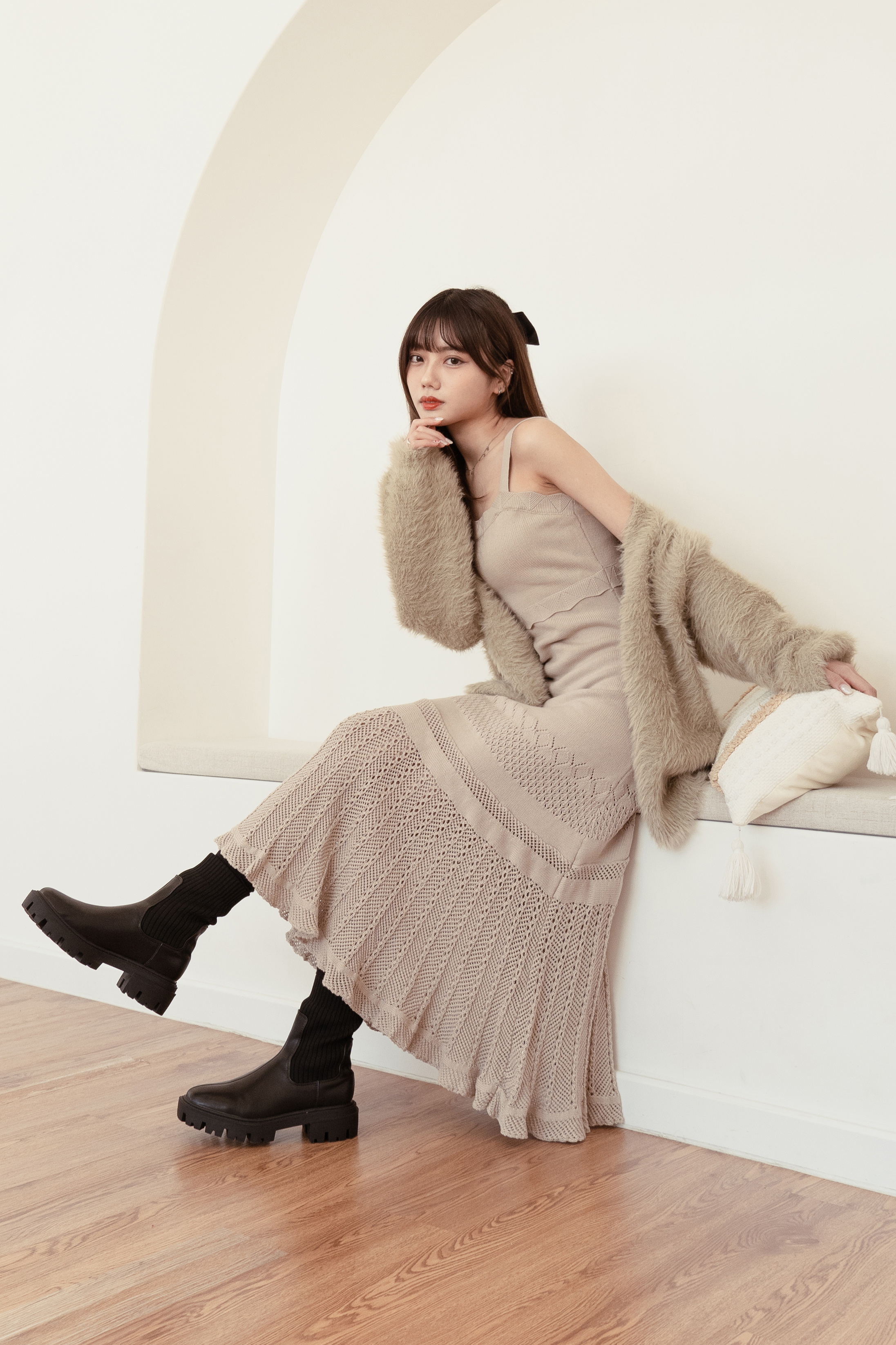 10024｜精緻裙擺～針織鉤花吊帶長裙