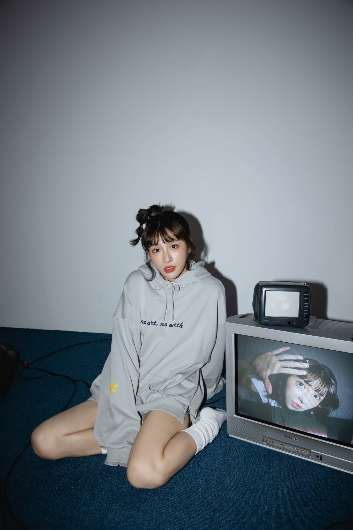 [特價售出無退換] #KEEP x QUN 峮峮聯名款 灰色 太空貓 標語 印花 套裝 長棉褲 帽T【KS201】【KS202】