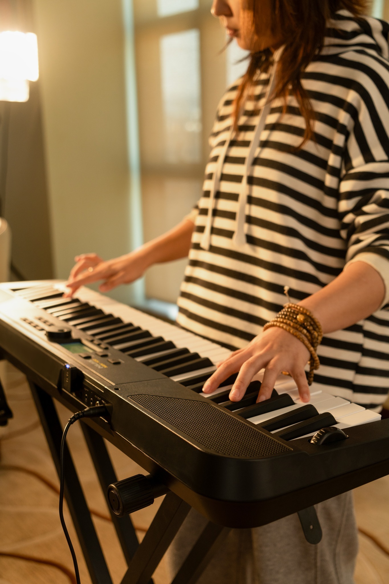 NUX NEK100 BUSKING KEYBOARD 多功能電子琴 61鍵 可充電 5w*2 音箱