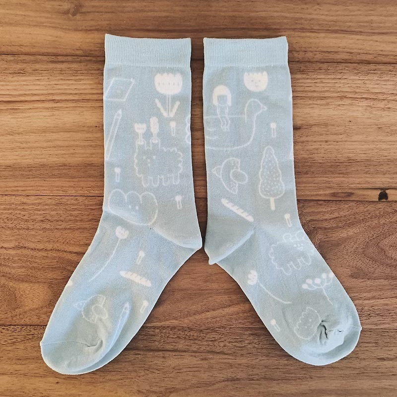 右手超人｜襪子｜白日夢｜湖泊