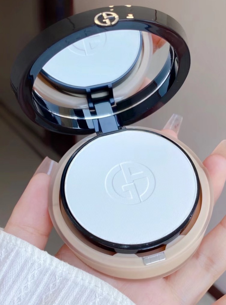 📦預購 Giorgio Armani-超持妝絲絨控油蜜粉餅 #0透明色