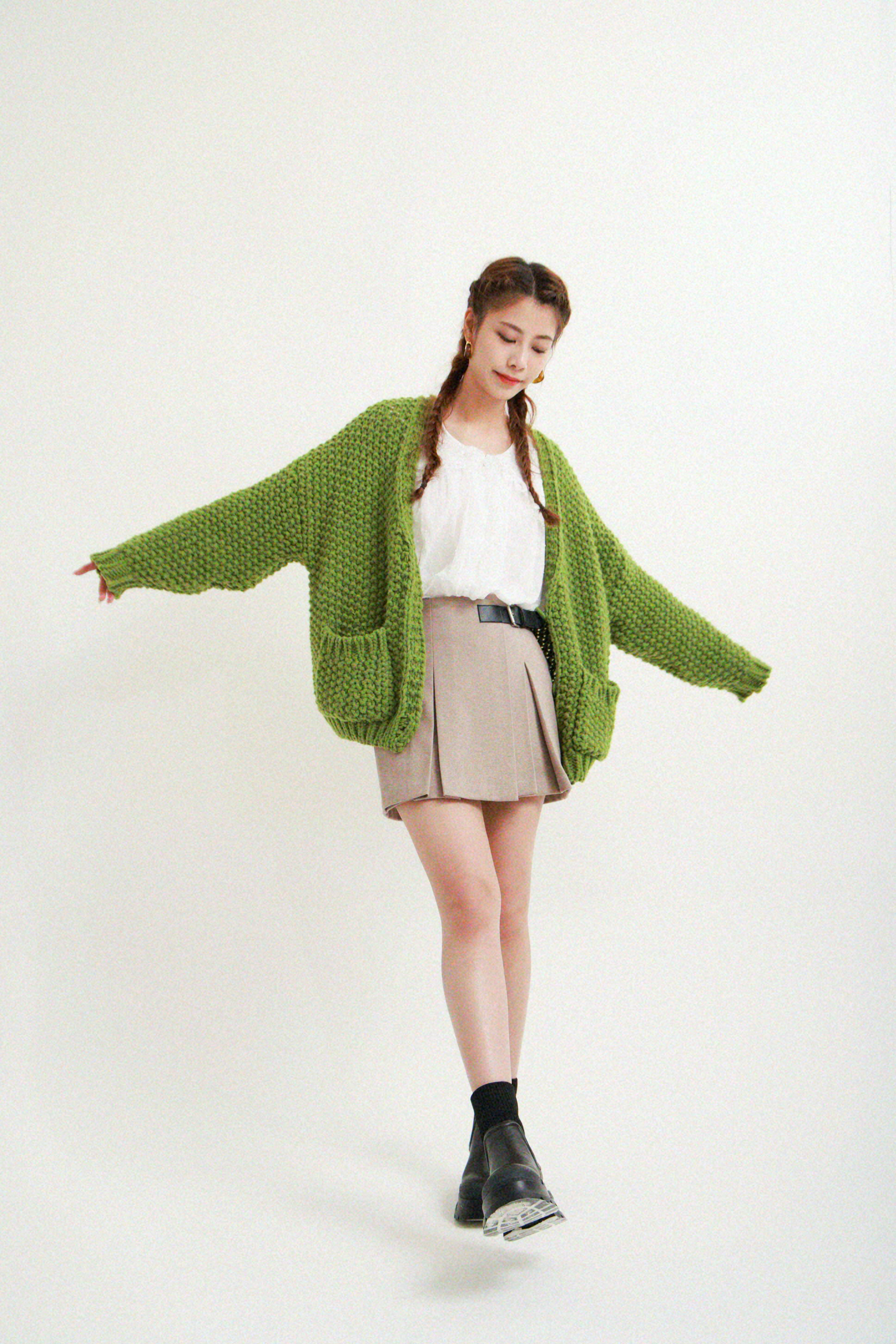 配色鈕粗冷大cardigan（現貨款式）