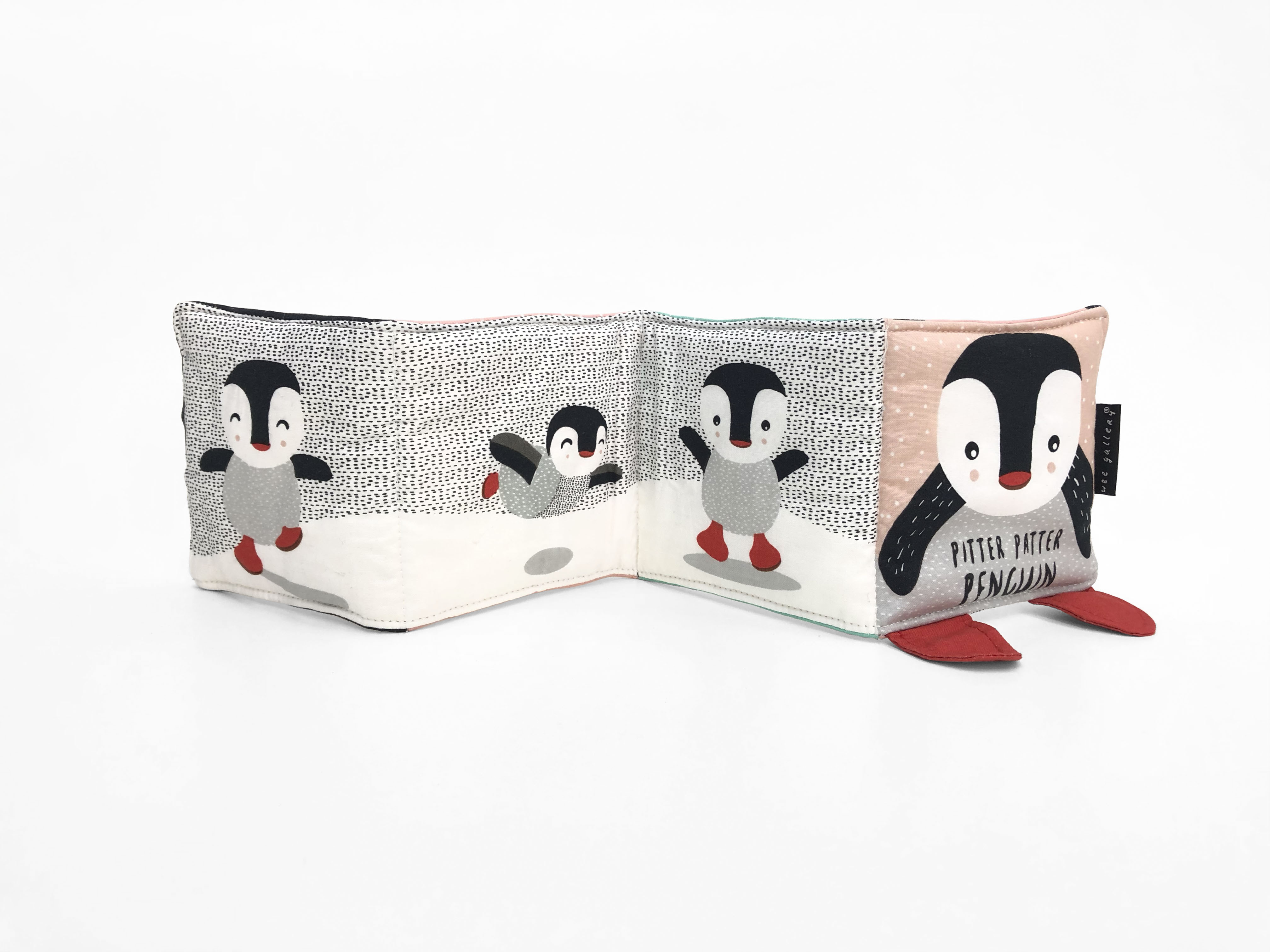 Baby's First Soft Book：Pitter Patter Penguin