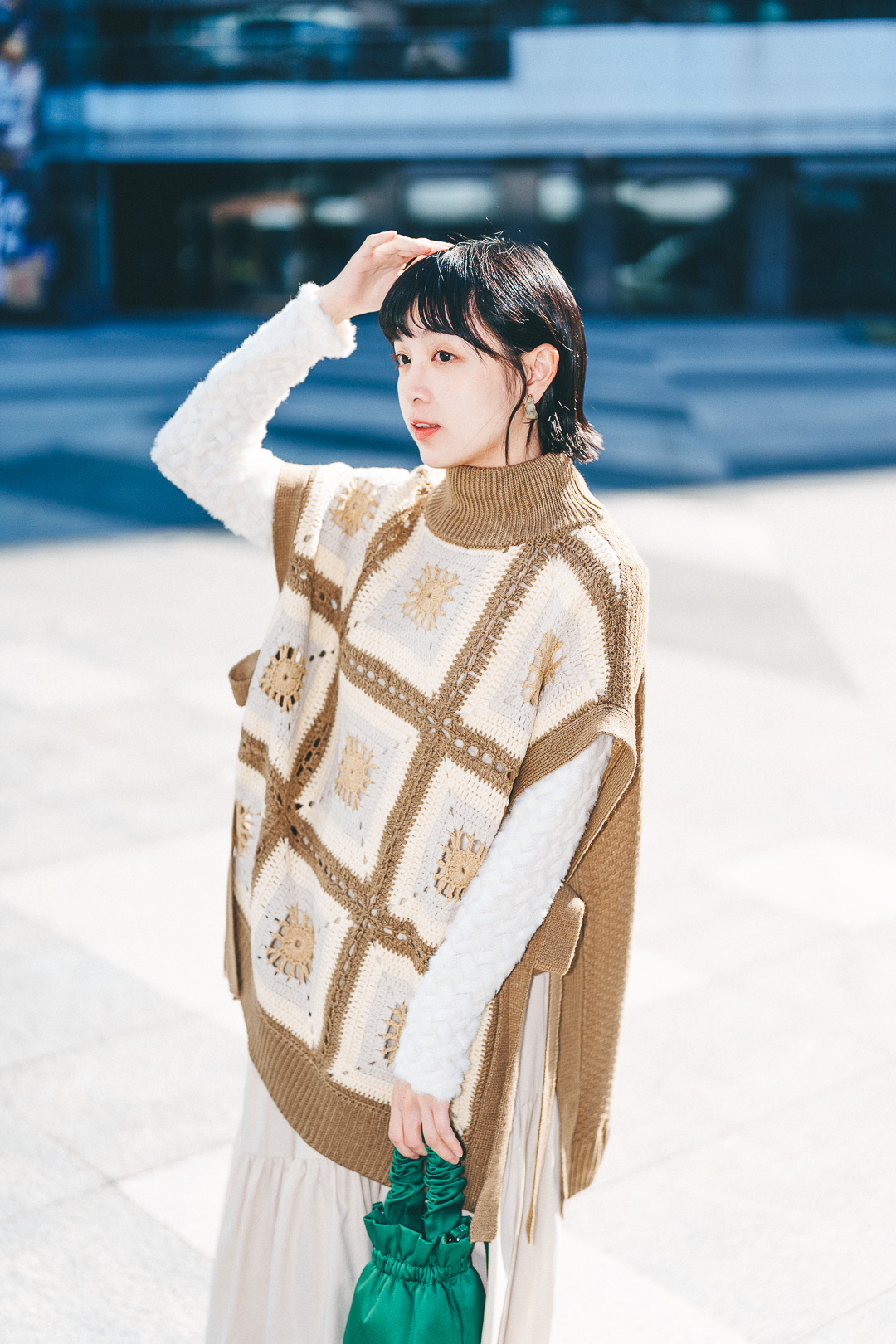 雲朵擁抱！提花鉤織綁帶背心(兩色-棕)