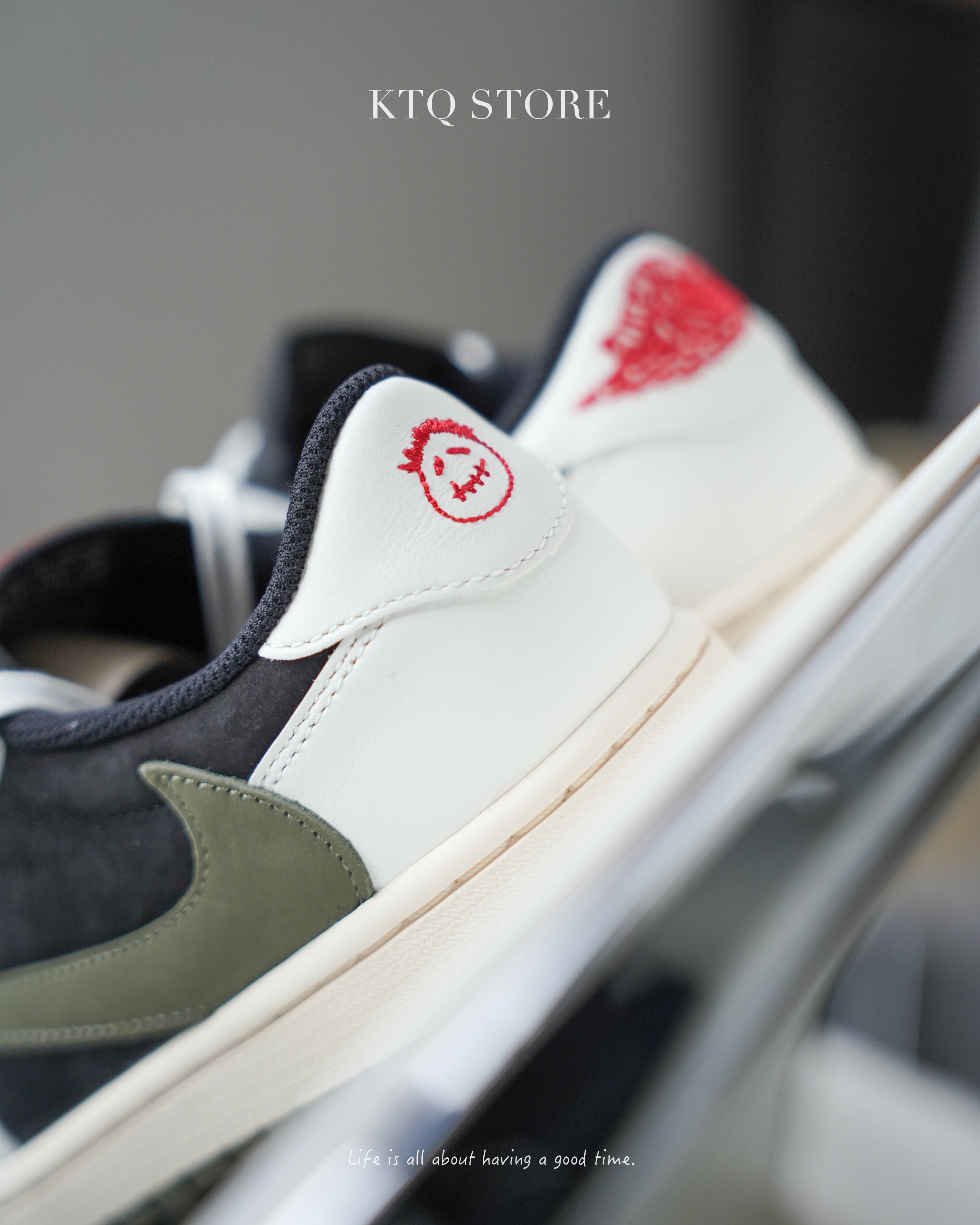 KTQ STORE ‧  Travis Scott x Air Jordan 1 Low "Olive" 橄欖綠倒鉤 DZ4137-106