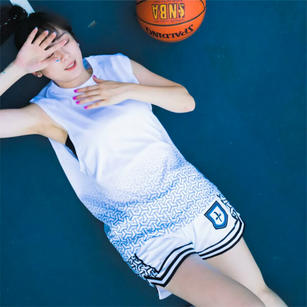 EMC Shield Patterned Basketball Shorts (White) 盾牌圖騰球褲 白色