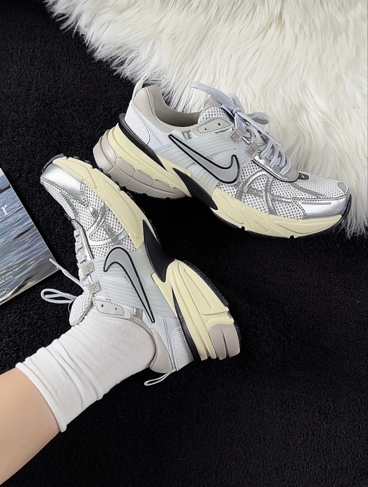 Nike V2k run 液態銀 復古 老爹鞋 拼接 慢跑鞋 FD0736-100/預購