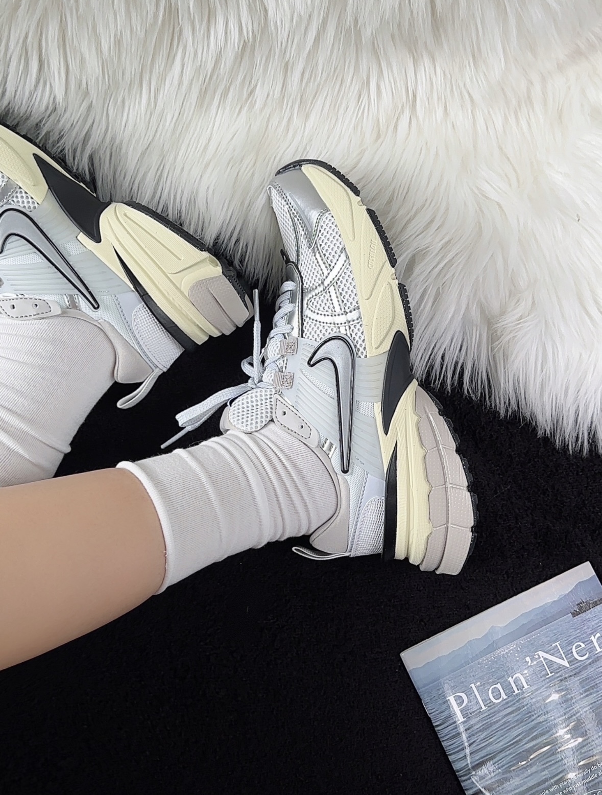 Nike V2k run 液態銀 復古 老爹鞋 拼接 慢跑鞋 FD0736-100/預購