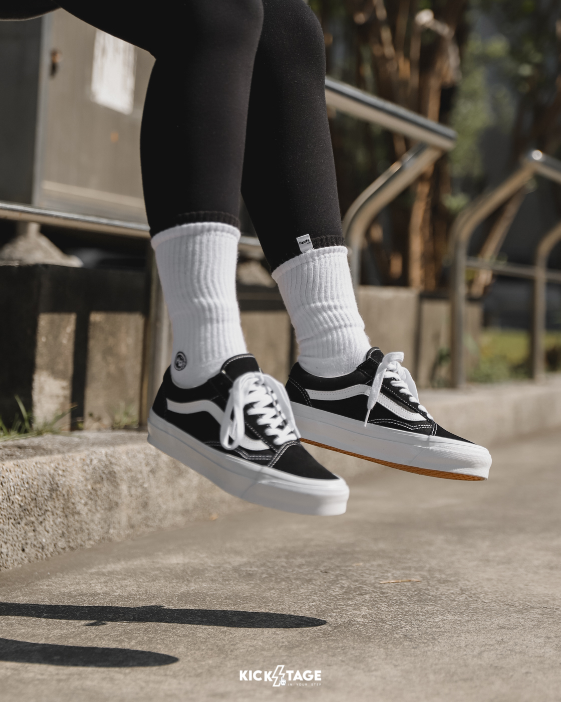 男女鞋VANS OLD SKOOL 36 LX 黑白經典款基本款麂皮休閒板鞋【VN000CQDBA