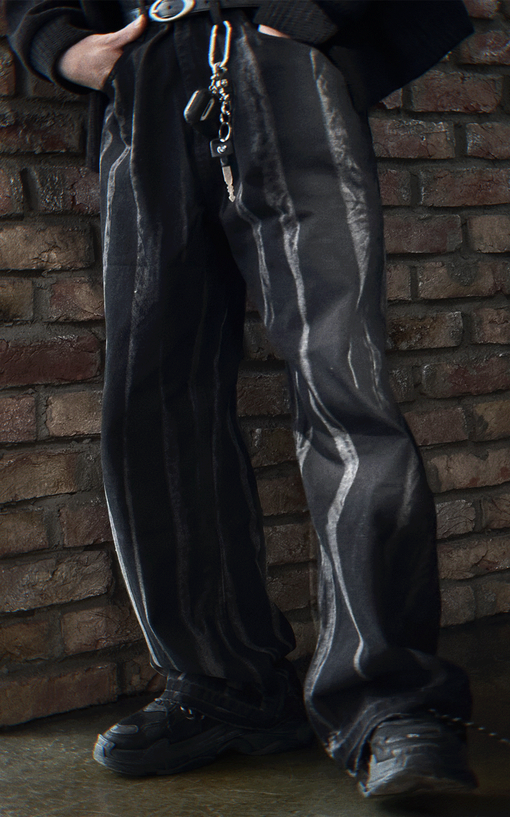 剪裁煙霧線條水洗牛仔褲