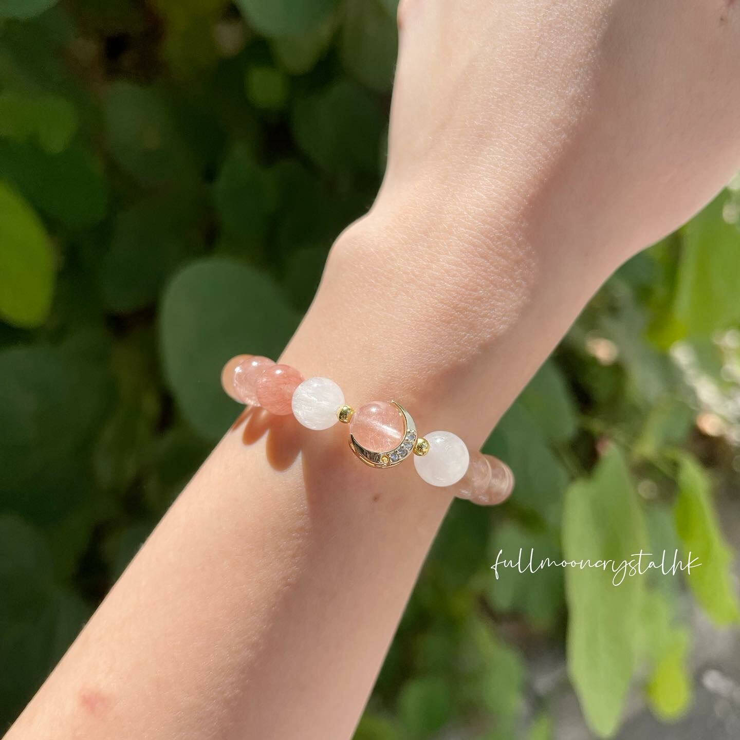 月亮設計款彩兔毛手串