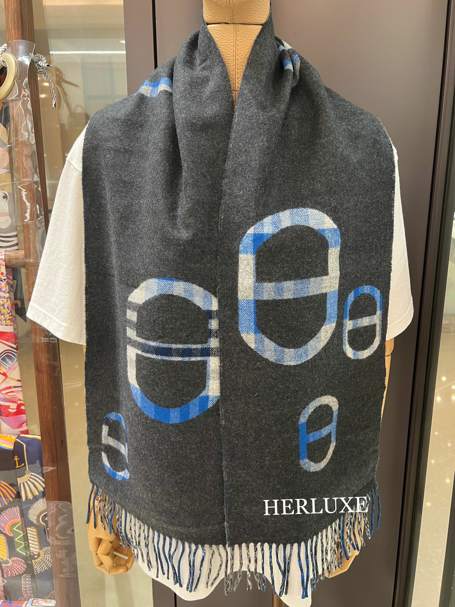 Muffler 100% cashmere dark grey 25x150cm豬鼻款