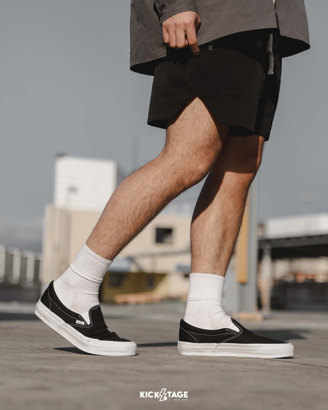 <特價商品，不退換>VANS SLIP-ON REISSUE 98 LX 黑白 經典款 基本款 帆布 懶人鞋 休閒鞋【VN000CSEBA2】