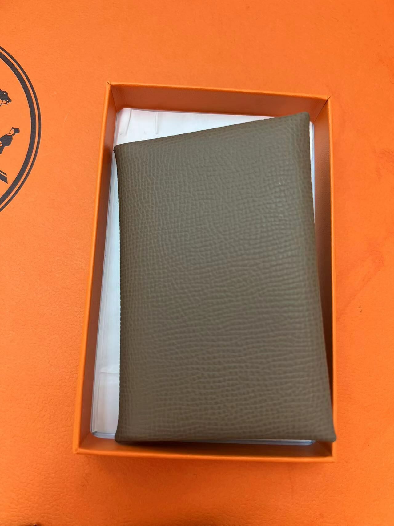 Hermes 大象灰卡包 -M