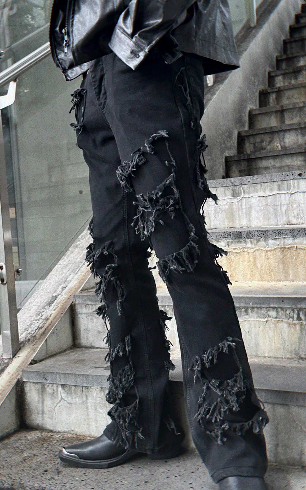 歐文斯破洞黑色牛仔褲