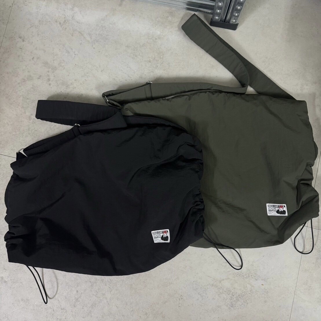 Red Cap Girl 尼龍 Drost 日系單肩包