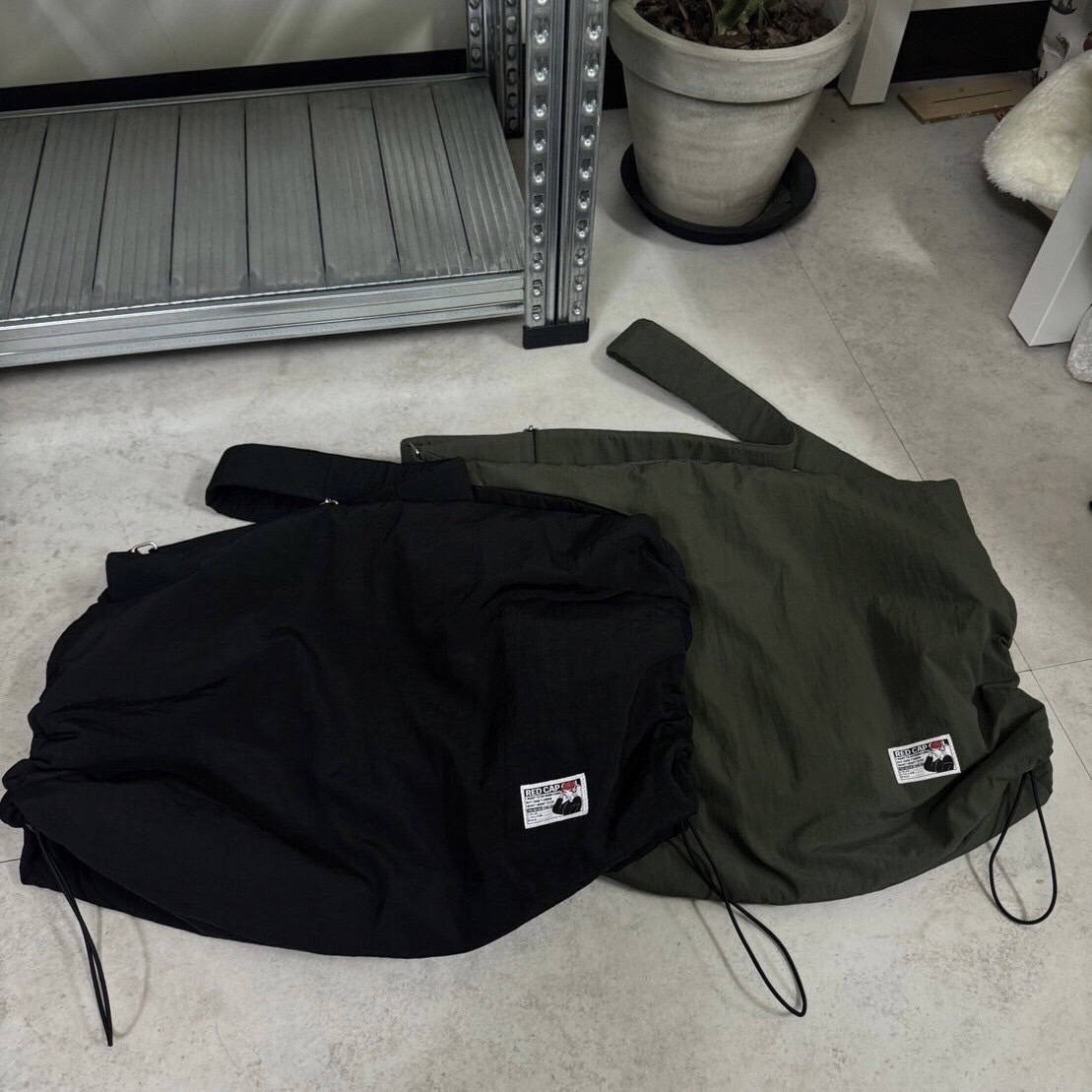 Red Cap Girl 尼龍 Drost 日系單肩包