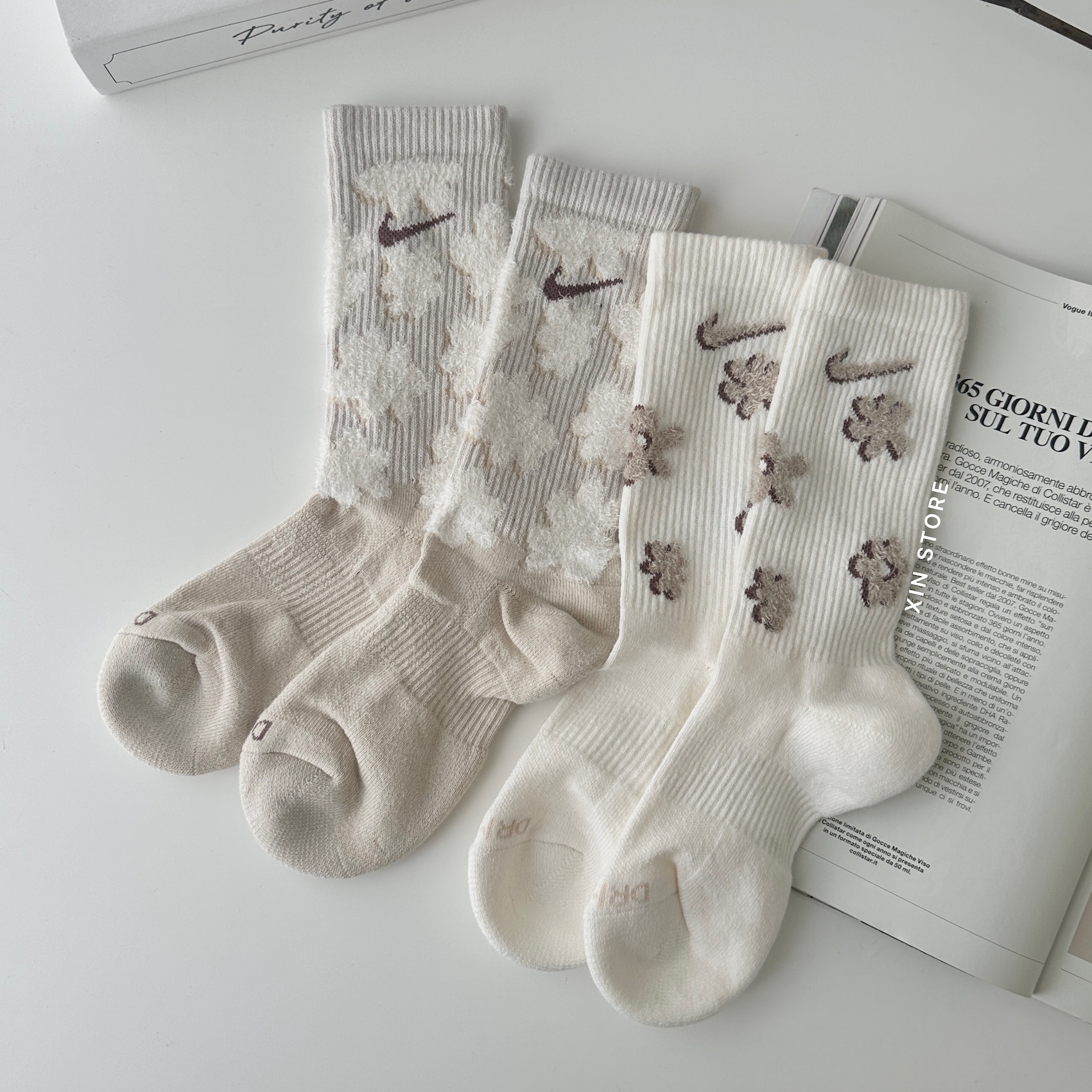 Nike Everyday Plus 刺繡 花花 絨毛 長襪 襪子 中筒襪 奶茶米 二雙一組