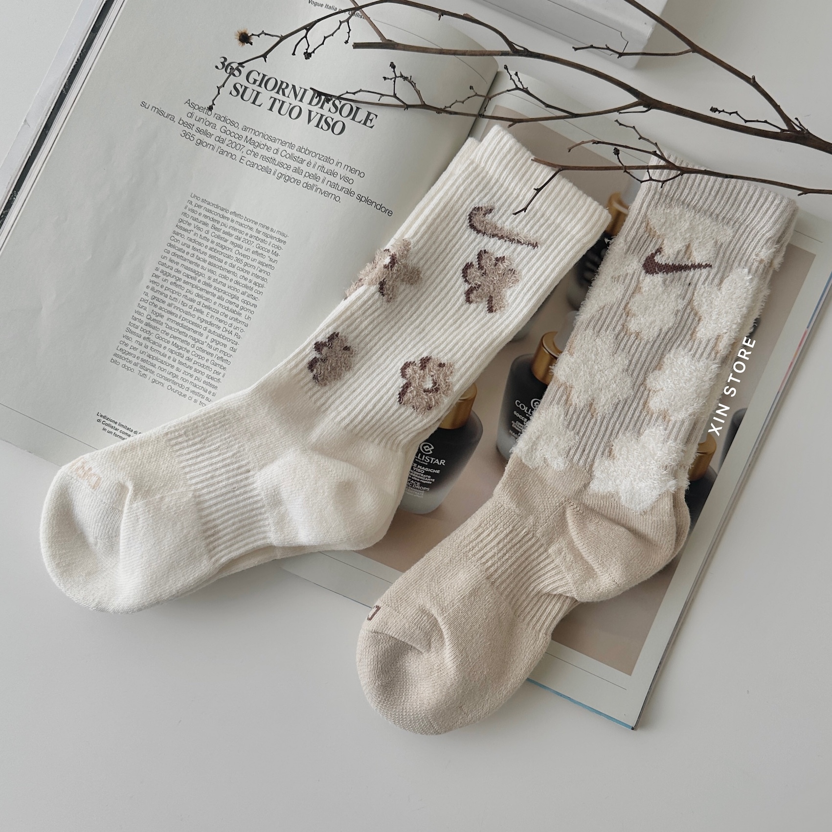 Nike Everyday Plus 刺繡 花花 絨毛 長襪 襪子 中筒襪 奶茶米 二雙一組