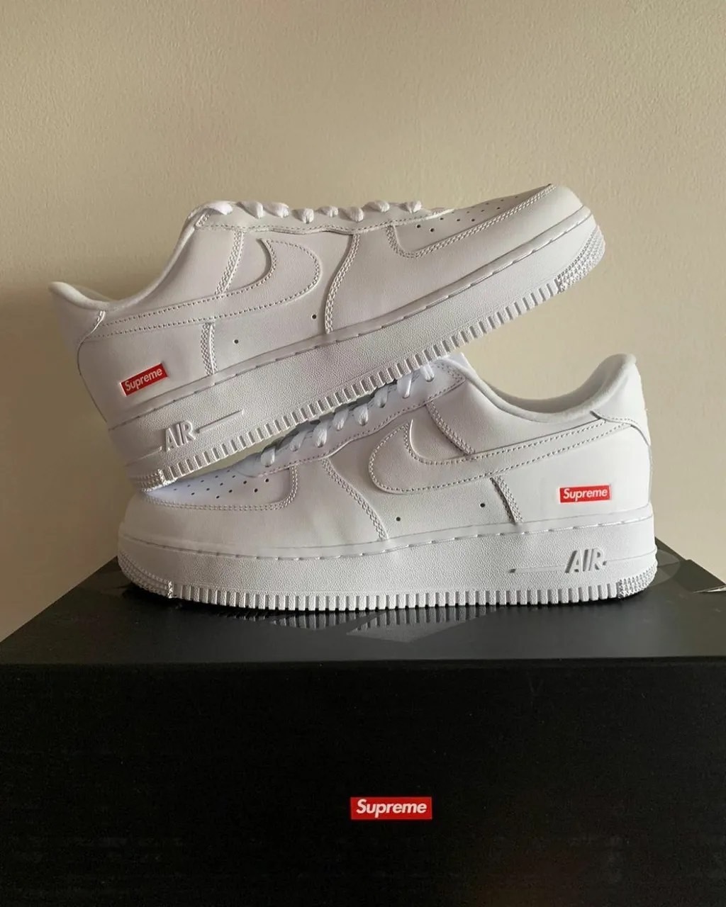 Supreme X Nike Air Force 1 07 聯名款 白色 CU9225-100