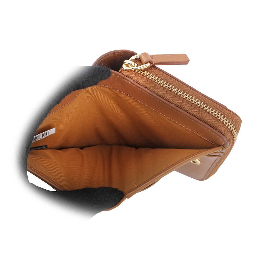【MARC JACOBS】壓印標誌對開暗釦二折迷你短夾(堅果棕) 2R3SMP044S10 212