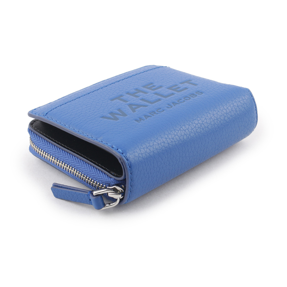 【MARC JACOBS】壓印標誌對開暗釦二折迷你短夾(鈷藍色) 2R3SMP044S10 486