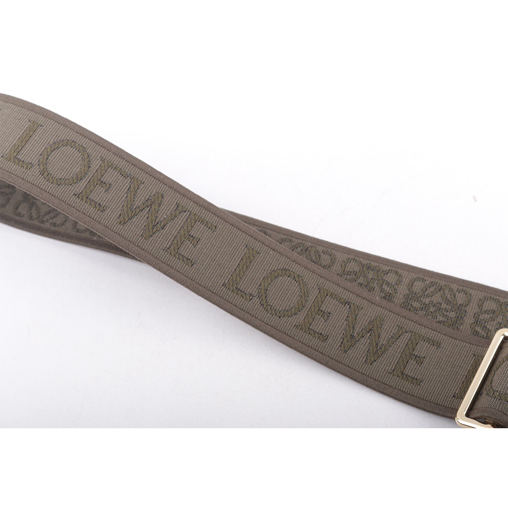 【LOEWE】Anagram 標誌緹花刺繡及小牛皮可調背帶(深卡其綠) C604T87X20 3969
